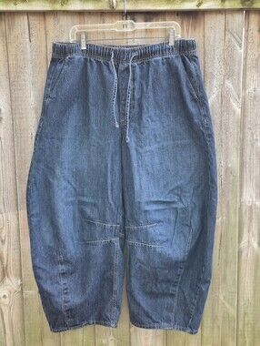 Old Navy Size Large Barrel Jeans